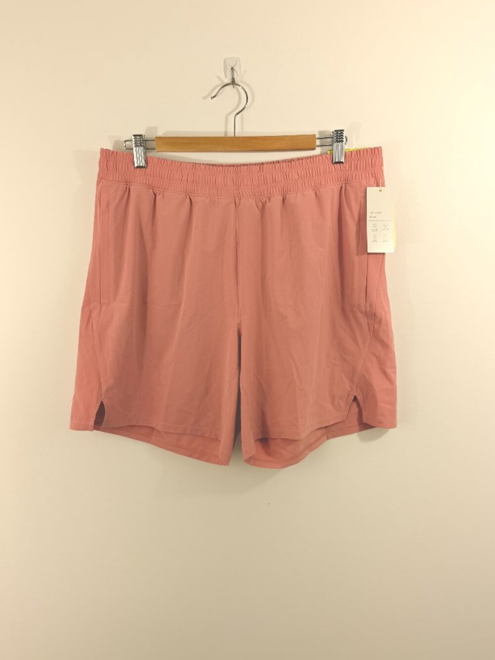 All In Motion Men's 7" Unlined Run Shorts Zipper Pocket Coral Peach Pink NWT L